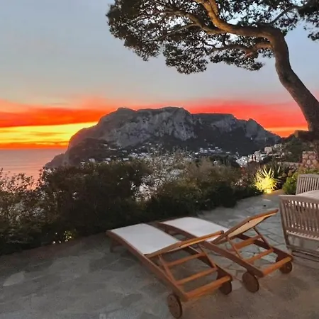 La Casetta Delle Api * Capri